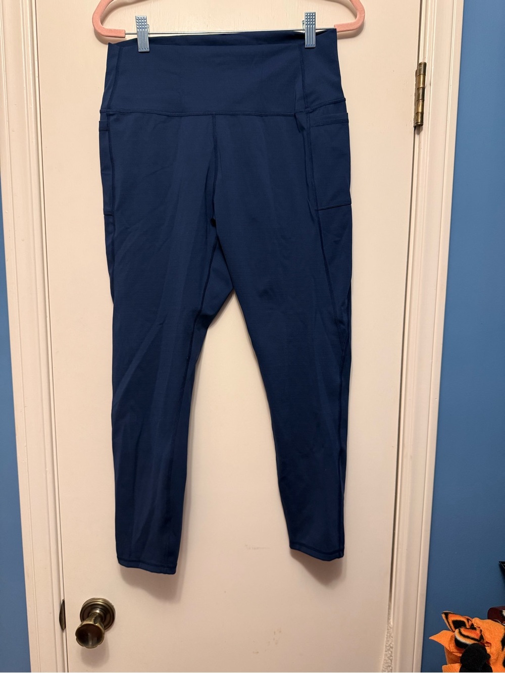 Born Primitive Navy High-Waist Performance Leggings with Side Pocket